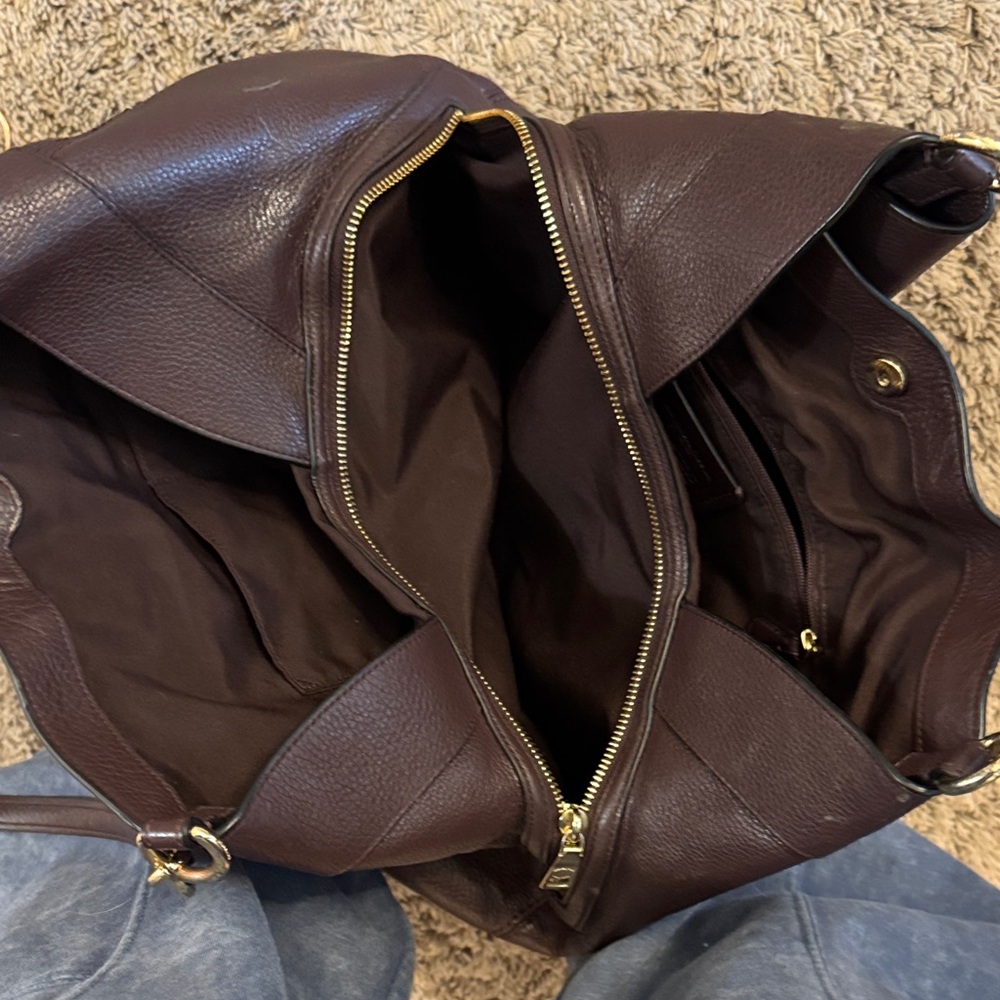 Coach Dark Brown Leather Shoulder Bag with Gold Hardware - Picture 7 of 8